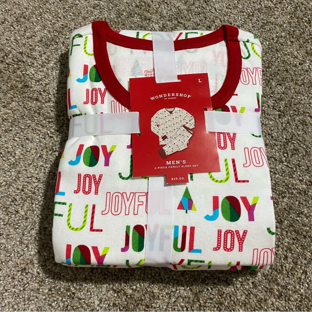 NWT 
Men’s 
PJ Set 
Large